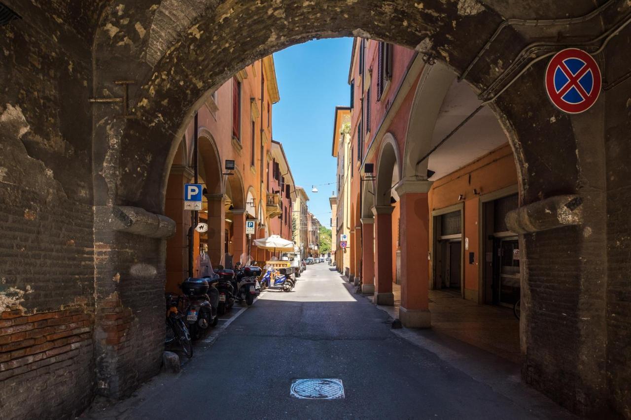 Ferienwohnung A Pochi Passi Dalla Finestrella Di Via Piella By Wonderful Italy Bologna Exterior foto
